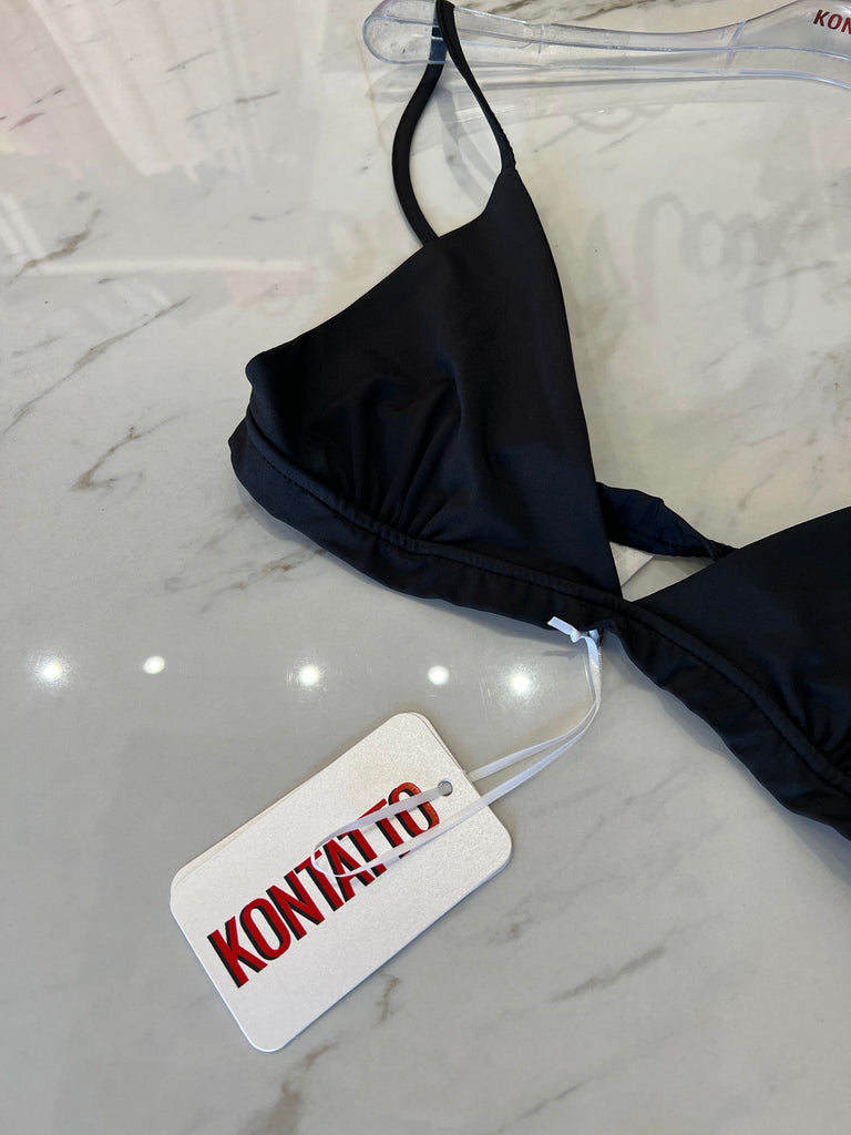 KONTATTO•Top nero elasticizzato