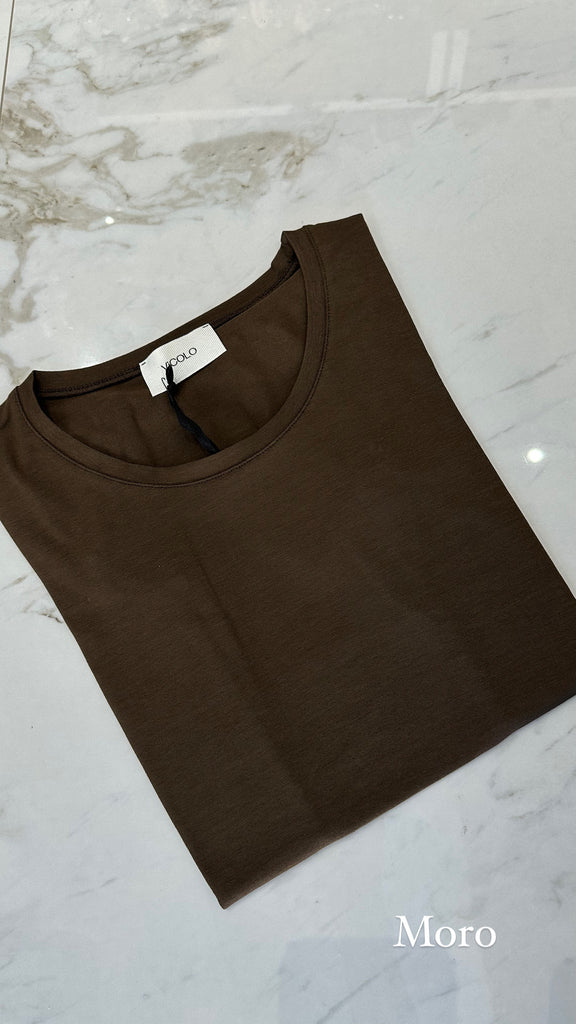EVER ViCOLO•T-shirt basica sfiancata•Più colori