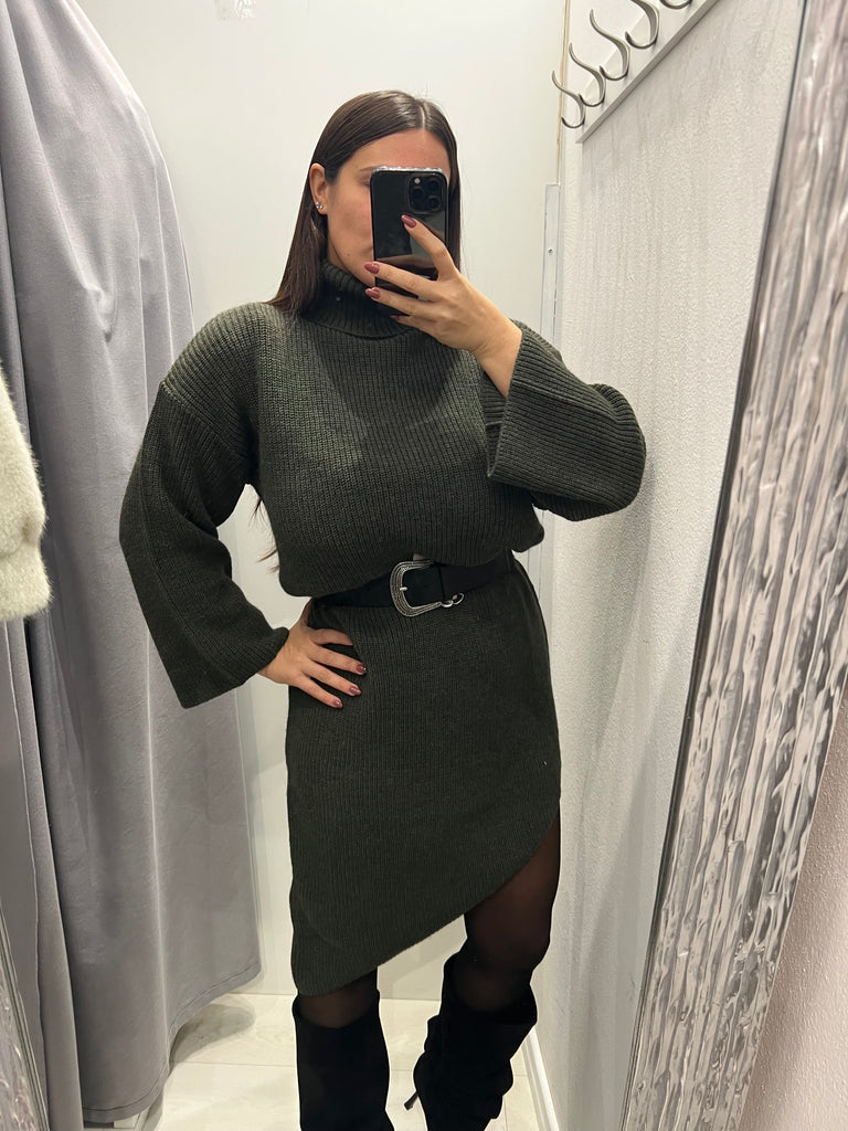 KONTATTO•Abito dolcevita finale obliquo•Più colori