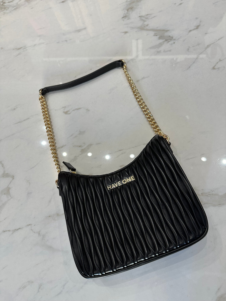 HaveOne•Borsa nera