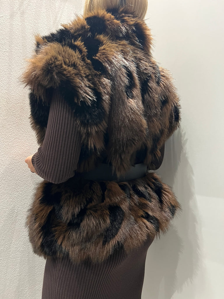 BLK30 ViCOLO•Ecopelliccia smanicata con cintura