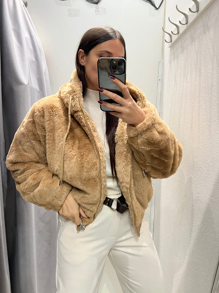 HaveOne•Ecopelliccia con cappuccio•Cammello