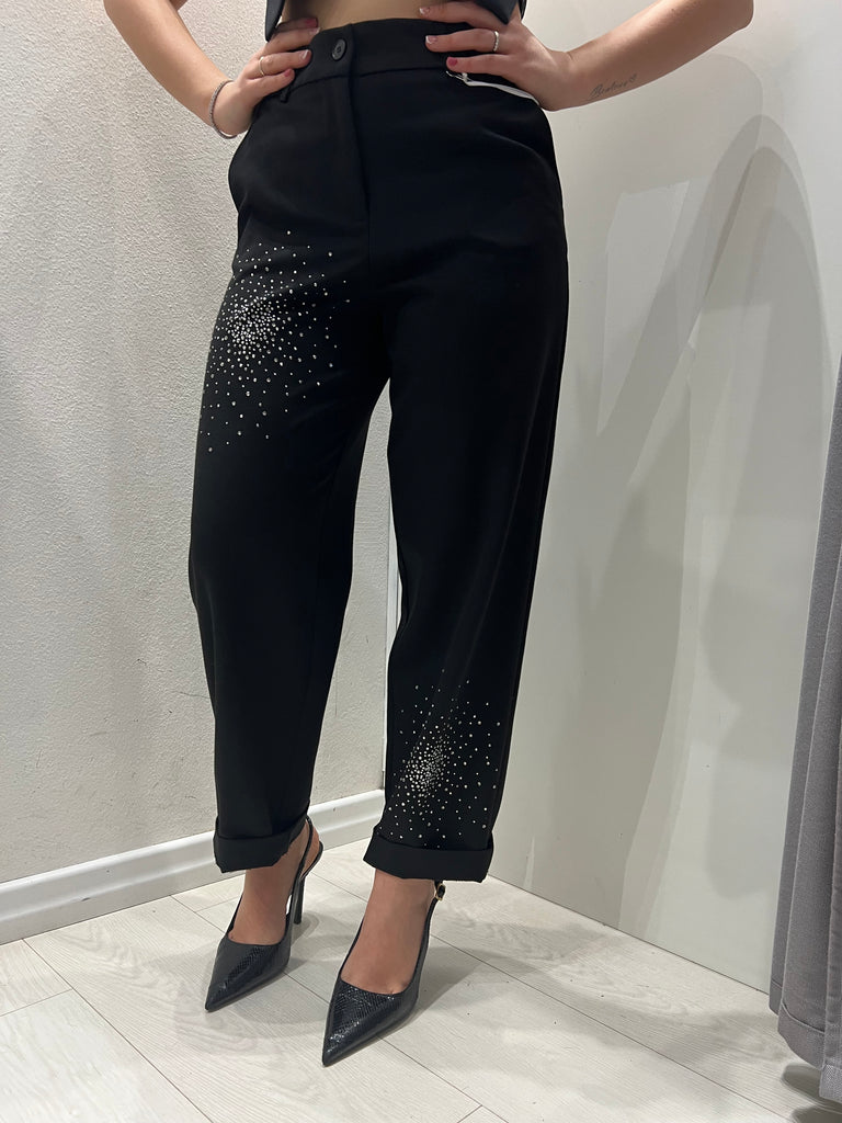 KONTATTO•Pantalone nero carrot con strass