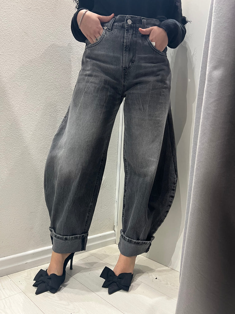 Philia Loft•Jeans baloon nero slavato
