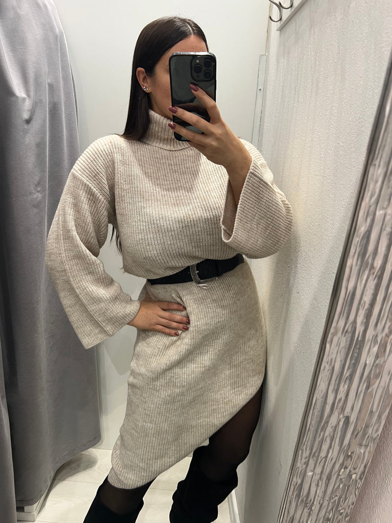 KONTATTO•Abito dolcevita finale obliquo•Più colori