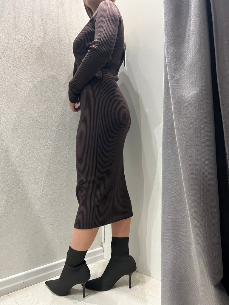 KONTATTO•Abito lungo in maglia a coste•Più colori