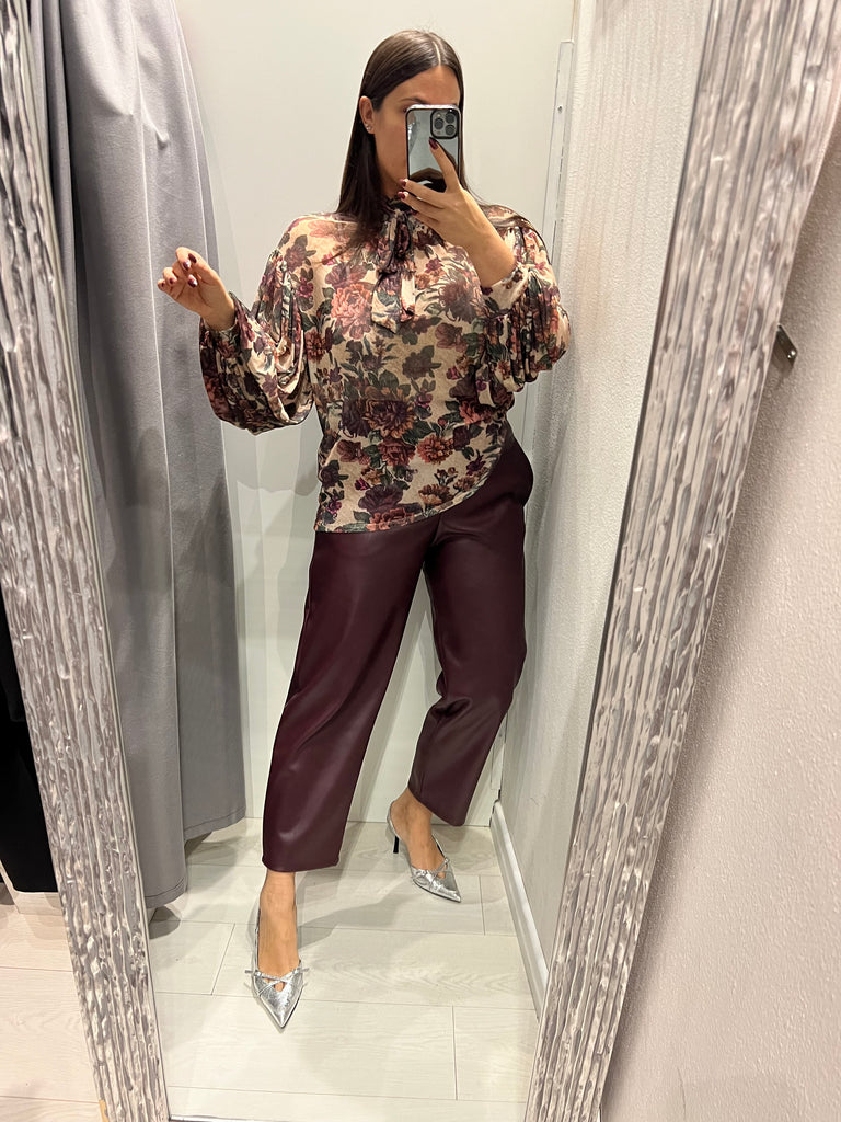 ViCOLO•Pantalone basic ecopelle bordeaux con elastico e bottone