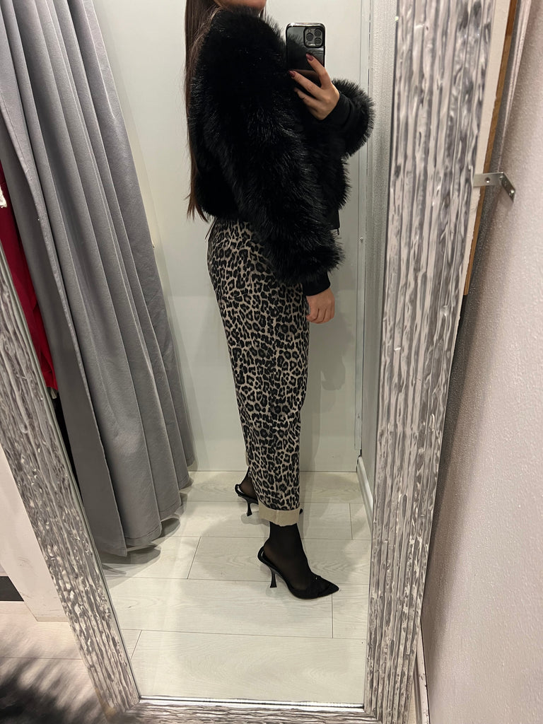 HaveOne•Bomber nero in ecopelliccia con zip