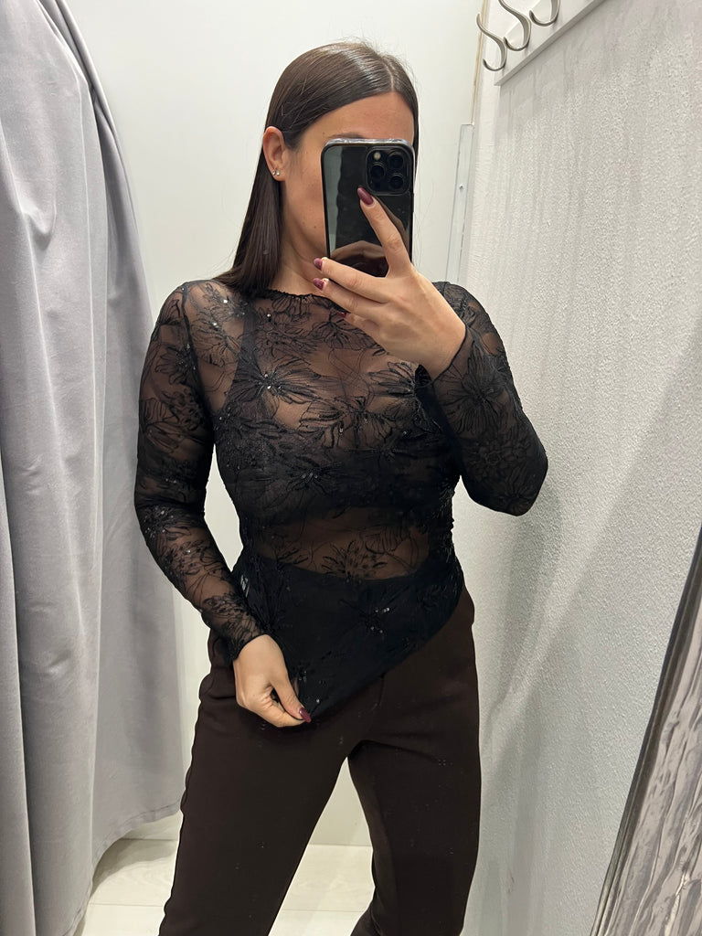 Susy Mix•Maglia scollo barca ricami paillettes•Più colori