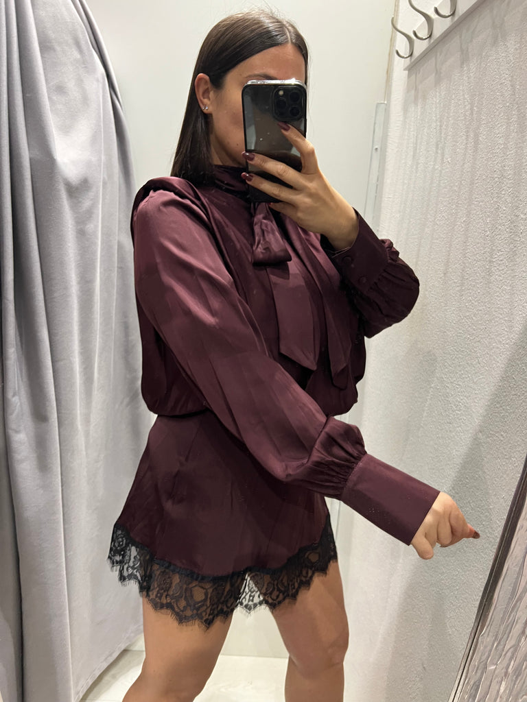 LUMINA•Abitino in raso bordeaux finale pizzo