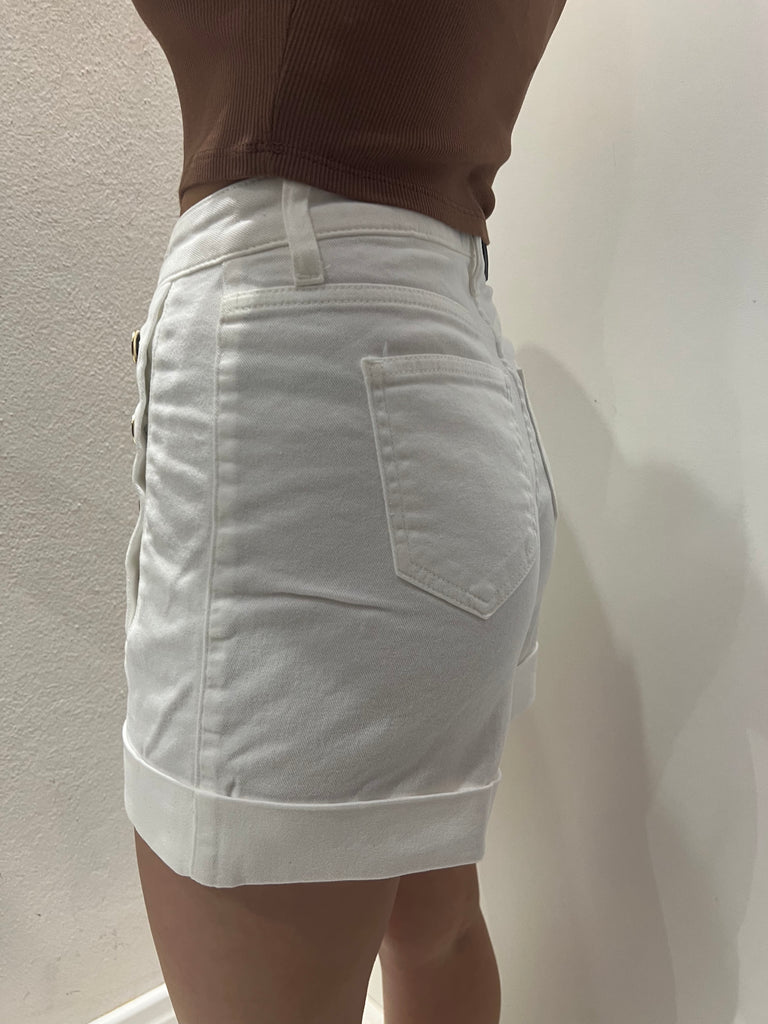 Vicolo•Shorts bianchi in jeans bottoni oro