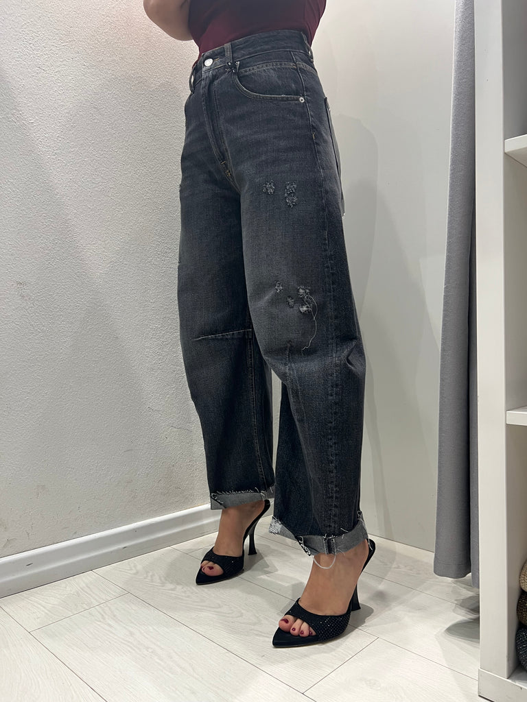 HaveOne•Jeans barrel Barbara con rotture nero