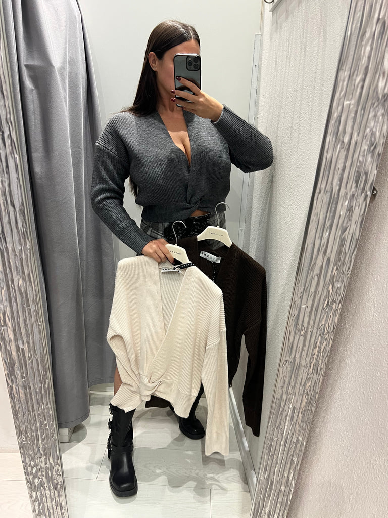 BLK30 HaveOne•Maglione scollo V con nodo•Più colori