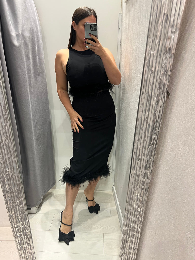 HaveOne•Top americana crop con piume