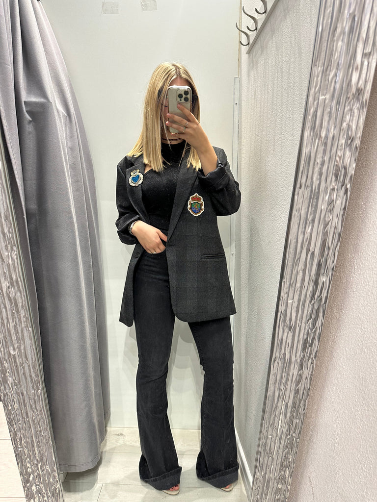 ViCOLO•Jeans zampa Gisele flare nero slavato