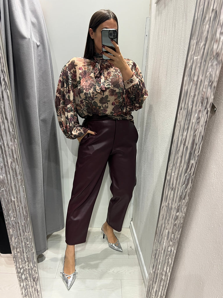 ViCOLO•Pantalone basic ecopelle bordeaux con elastico e bottone