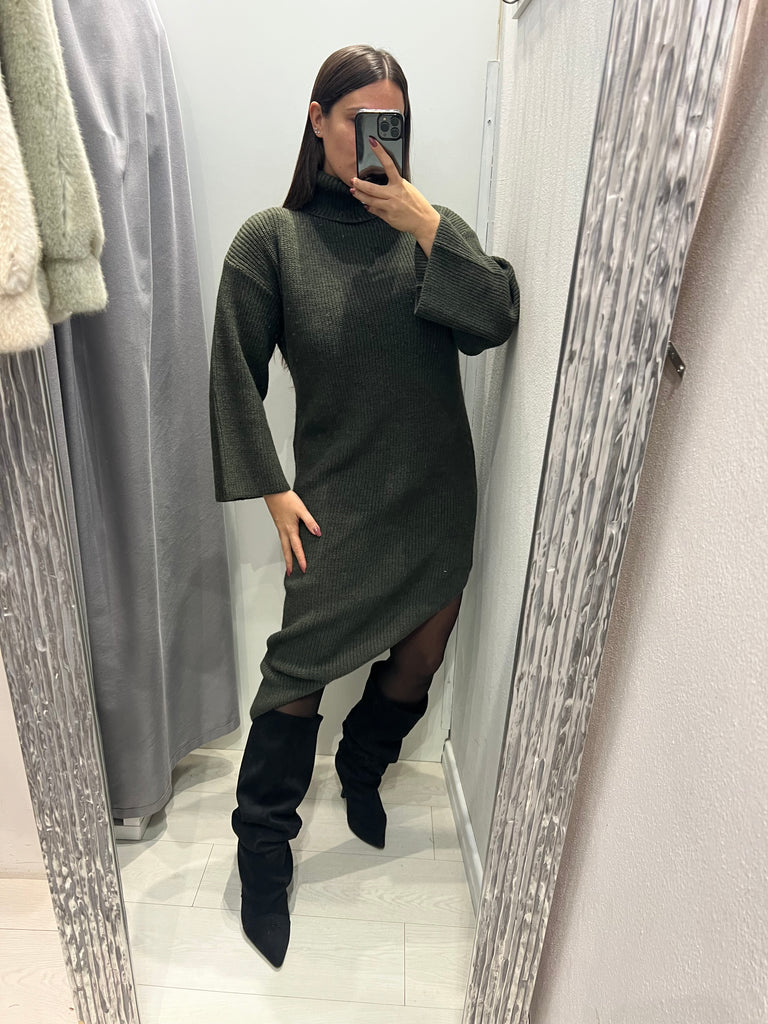 KONTATTO•Abito dolcevita finale obliquo•Più colori