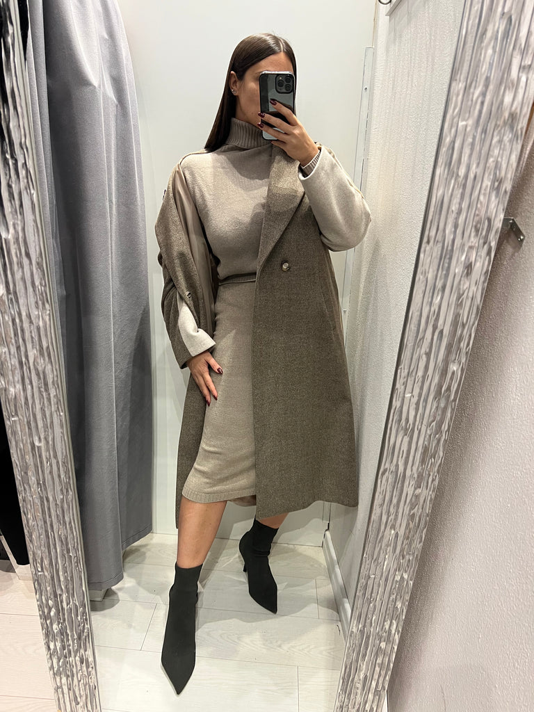 BLK30 KONTATTO•Cappotto bicolor con spilla