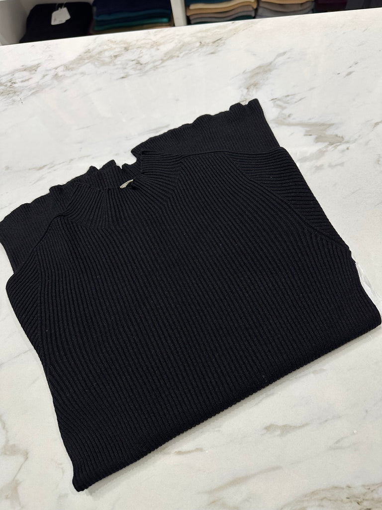 KONTATTO•Lupetto a costine manica campana•Più colori