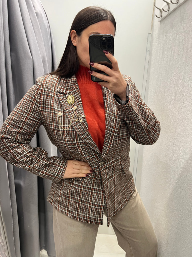 ViCOLO•Giacca con spille arancio/moro/burro/salvia