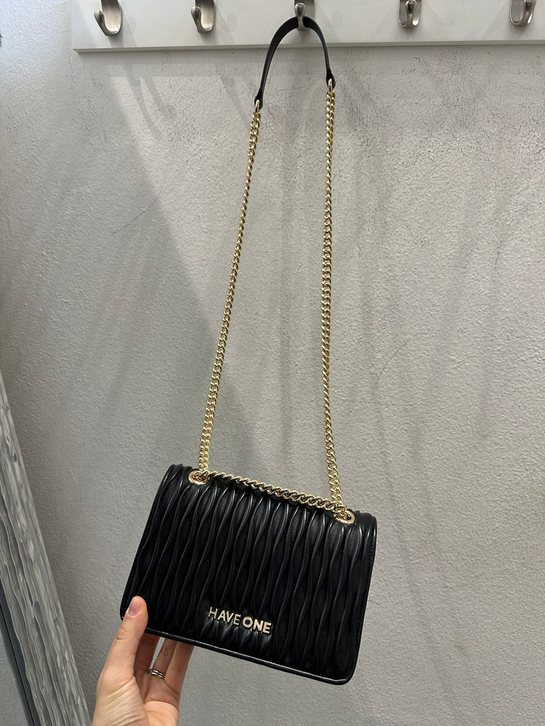 HaveOne•Borsa nera