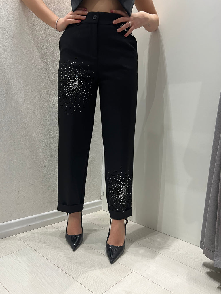 KONTATTO•Pantalone nero carrot con strass