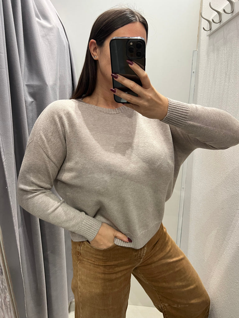 Susy Mix•Maglione goccia e bottoncino gioiello dietro