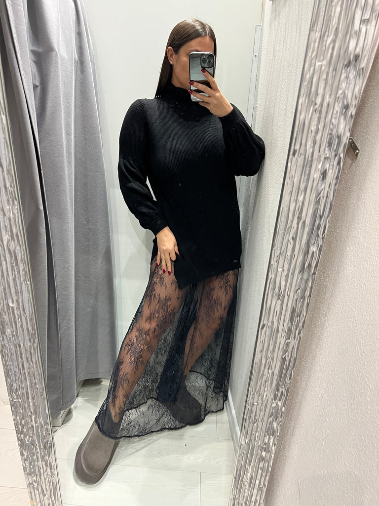 KONTATTO•Gonna nera in pizzo con slip