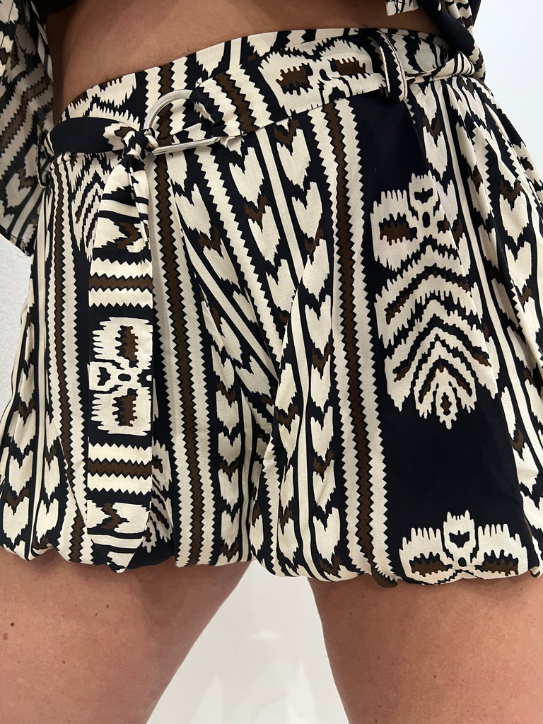 MSS💥HaveOne•Shorts palloncino stampa etnica nero/panna/moro