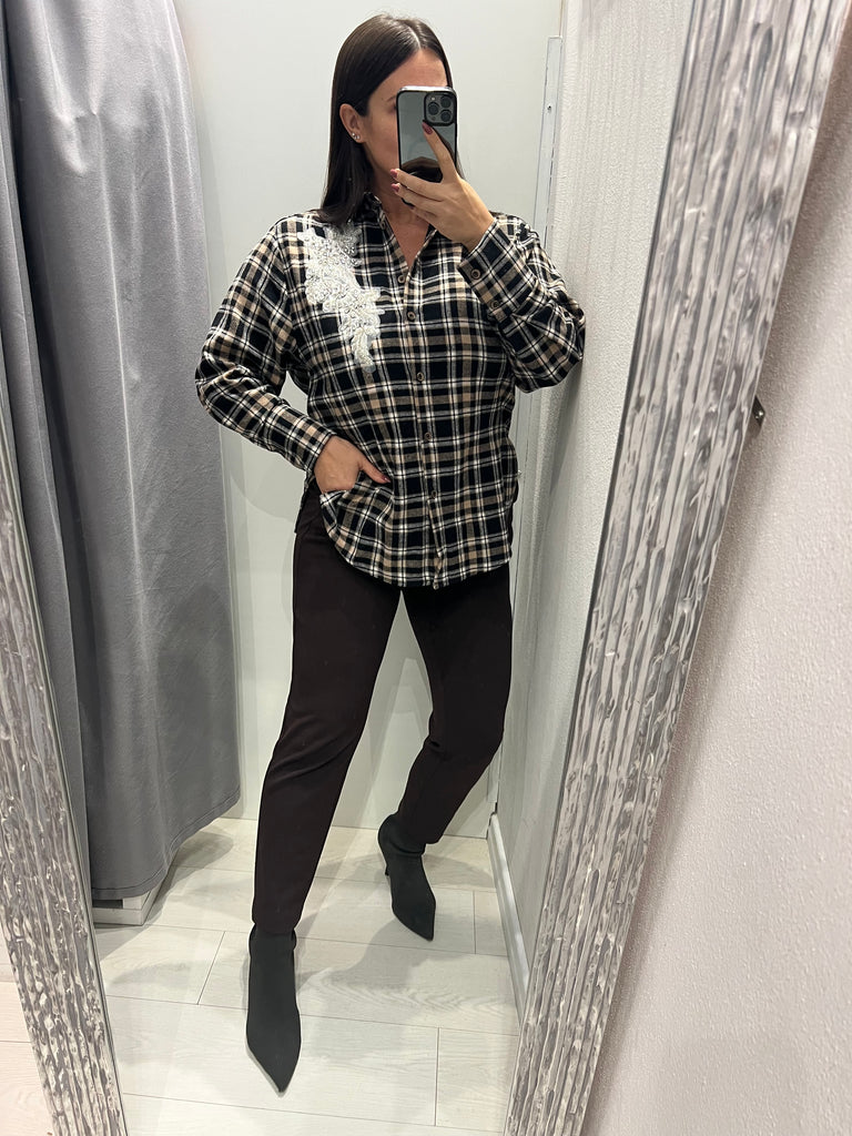 HaveOne•Camicia check in flanella nero/cammello cabochon strass