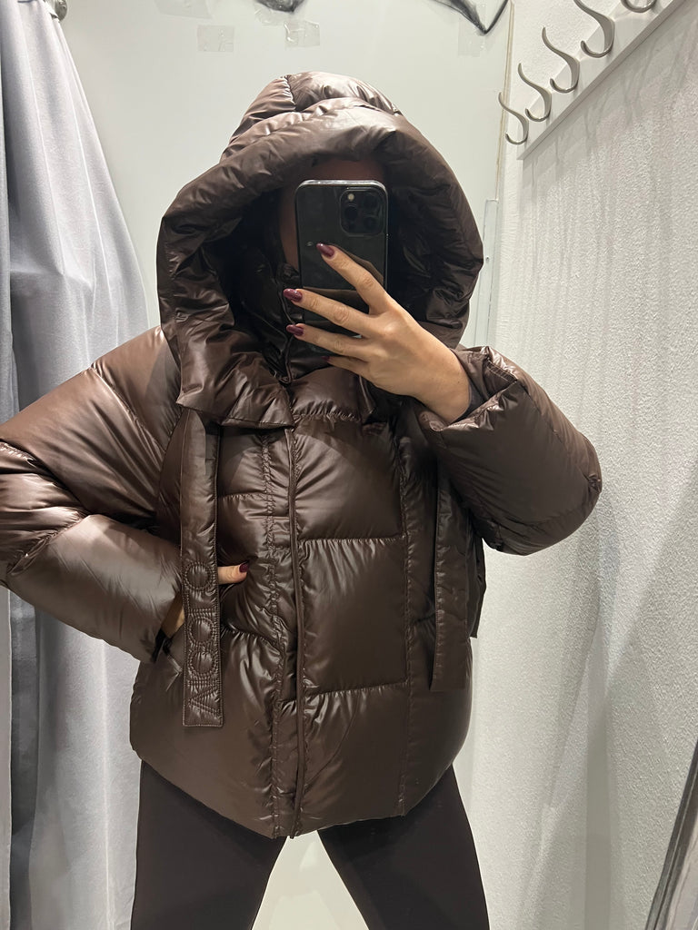 ViCOLO•Giubbino piumino con cappuccio bottoni calamita