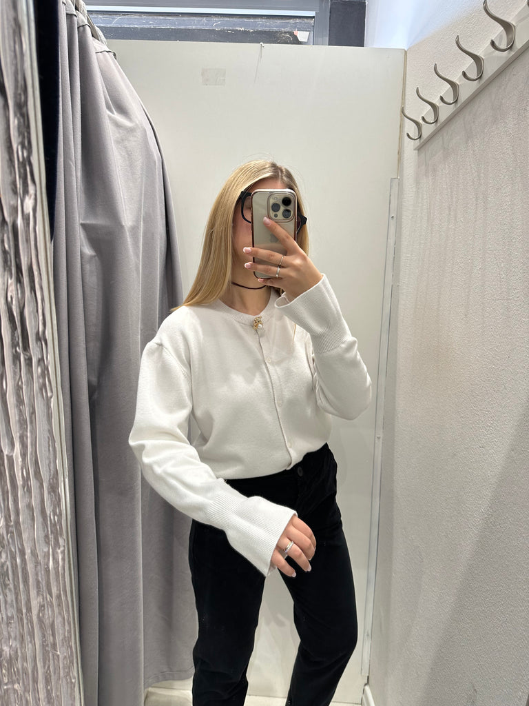 Philia Loft•Cardigan manica campana bottone gioiello•Più colori