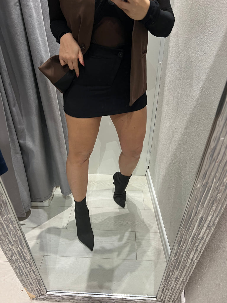 HaveOne•Gonna pantaloncino vita asimmetrica