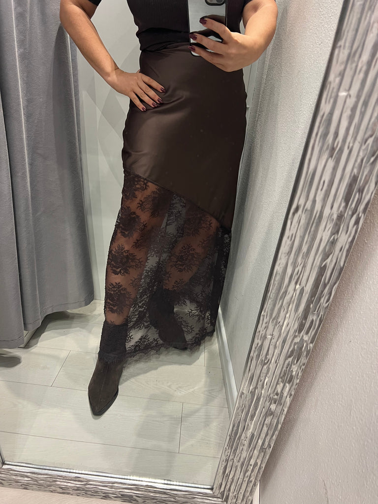 HaveOne•Gonna lunga moro con pizzo