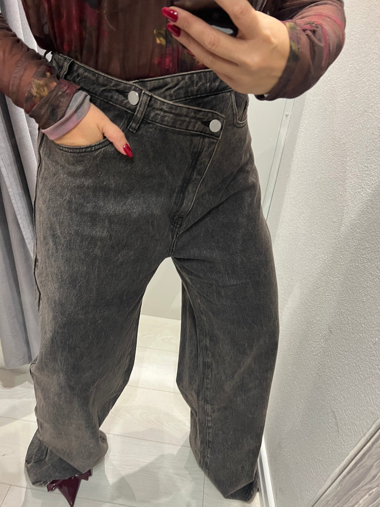 LUMINA•Jeans ampio moro abbottonatura asimmetrica