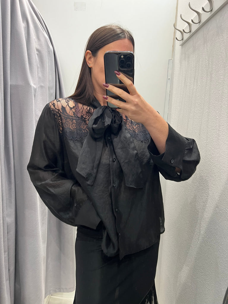 BLK30 HaveOne•Camicia ampia inserti pizzo