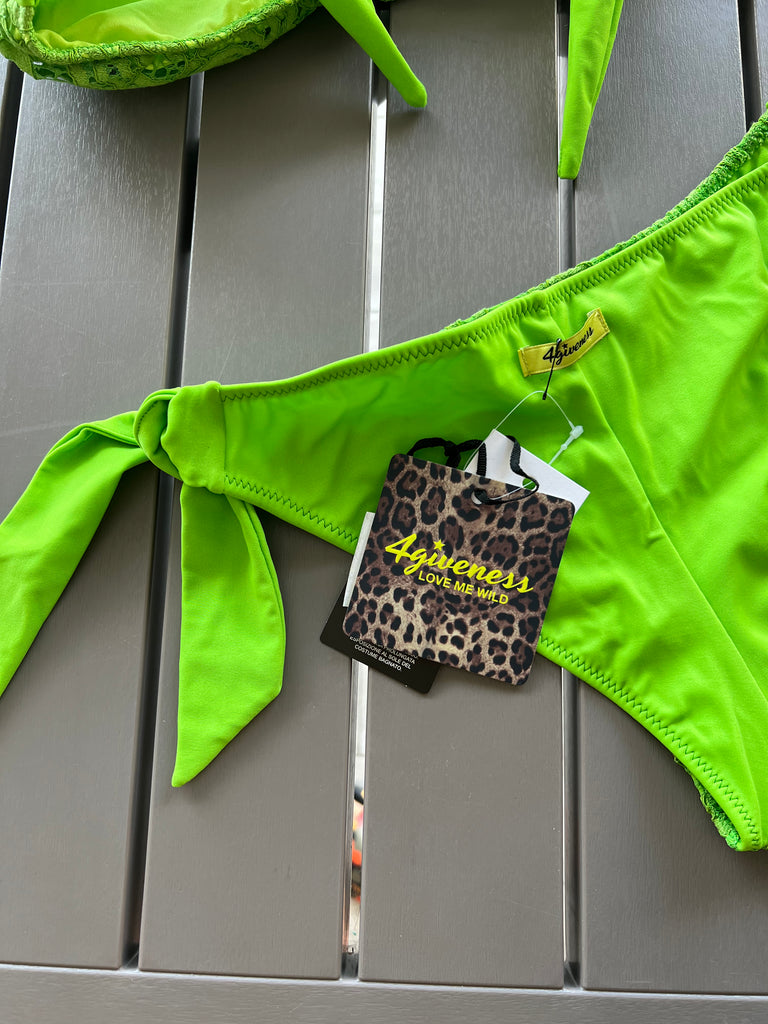 🚨4giveness-Bikini fascia e slip lacci pizzo verde