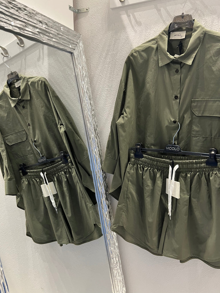 🚨ViCOLO•Camicia over in cotone•Militare