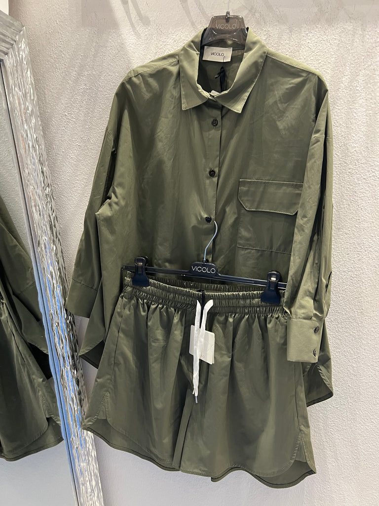 🚨ViCOLO•Camicia over in cotone•Militare