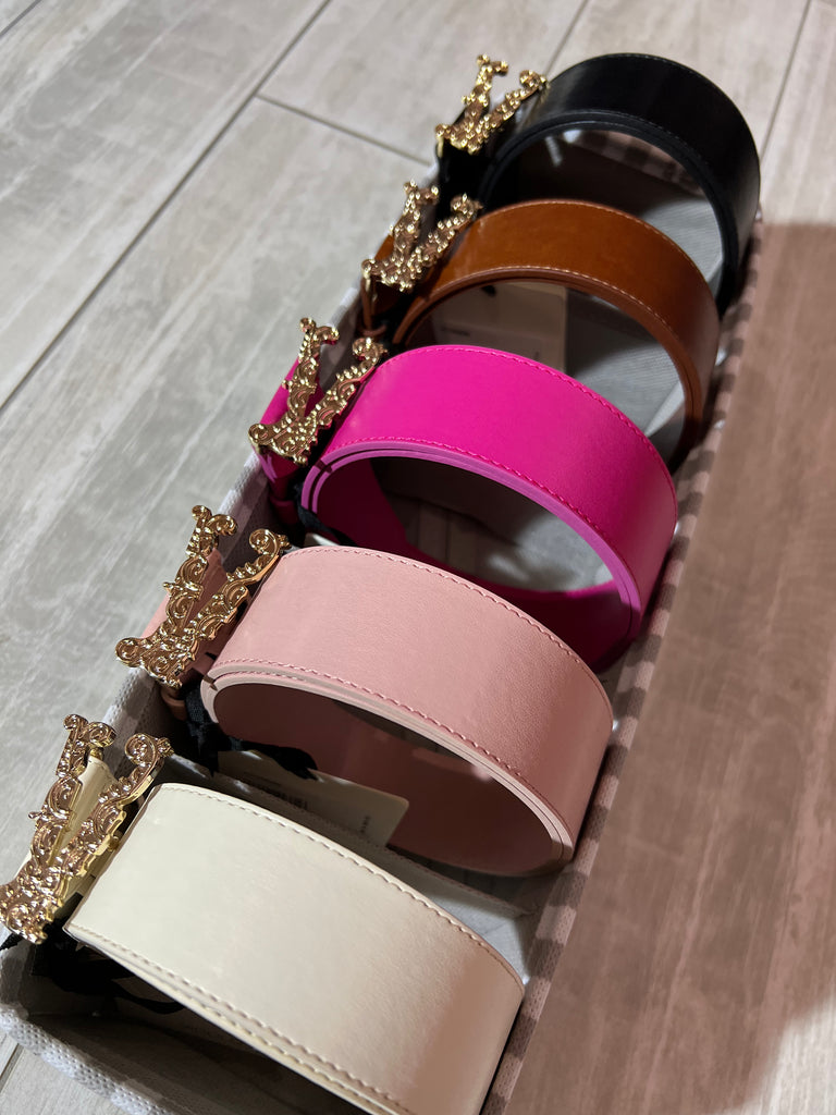 Vicolo-Cintura in vera pelle con fibbia V intarsiata-Più colori