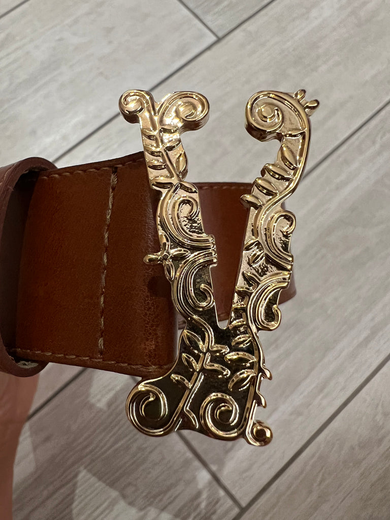 Vicolo-Cintura in vera pelle con fibbia V intarsiata-Più colori